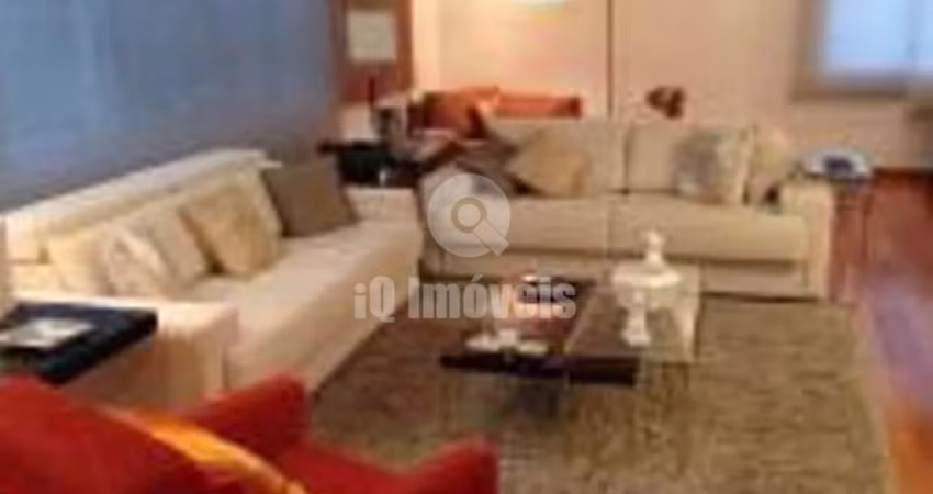 Apartamento com 2 Quartos e 4 banheiros à Venda, 180 m²