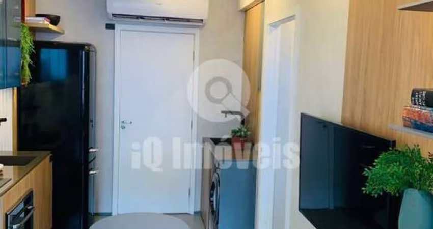 Apartamento à venda no Campo Belo 27 metros 1 dormitório 600 metros metrô Campo Belo R$ 375.000,00