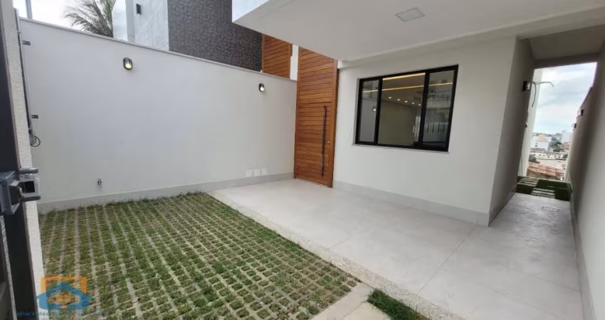 Casa duplex no bairro Iguaçu - Ipatinga