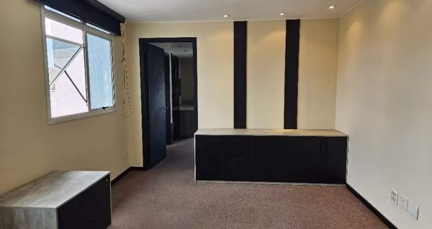 Sala comercial com 2 salas para alugar na Rua Visconde do Rio Branco, 1630, Centro, Curitiba