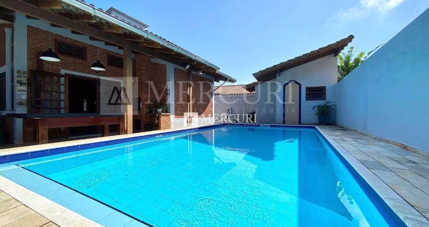Casa com Piscina 3 quartos (1 suíte) à venda, 140 m² por R$ 980.000 - Jardim Albamar - Guarujá/SP - Imobiliária Mercuri