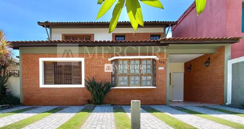 Casa no guarujá, balneário praia do pernambuco, 5 quartos, sala para 2 ambientes e churrasqueira – imobiliária mercuri - imóveis no guarujá