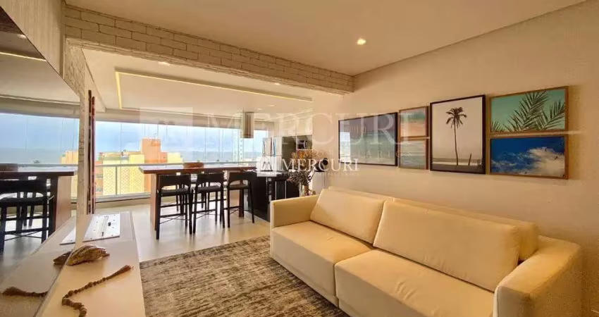 Apartamento no guarujá, enseada, 3 quartos, sala para 2 ambientes e varanda gourmet - mercuri imóveis - imobiliária no guarujá