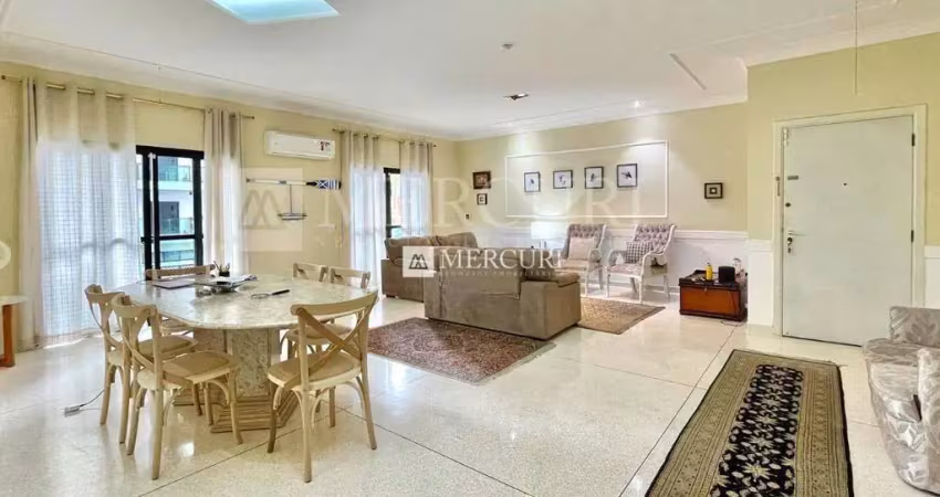 Apartamento no Guarujá, Pitangueiras, com 3 Quartos.