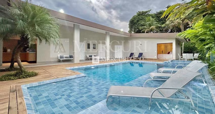 Casa no Guarujá, Condomínio Fechado, Jardim Acapulco, 6 quartos (6 suítes) à venda
