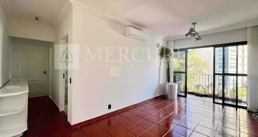 Apartamento no guarujá, enseada, 1 quarto, cozinha mobiliado e sacada - mercuri imóveis - imobiliária no guarujá