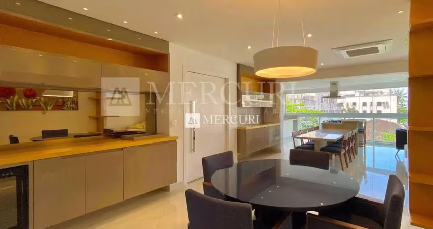 Apartamento no guarujá, enseada, 3 quartos, sala para 2 ambientes e varanda gourmet - mercuri imóveis - imobiliária no guarujá