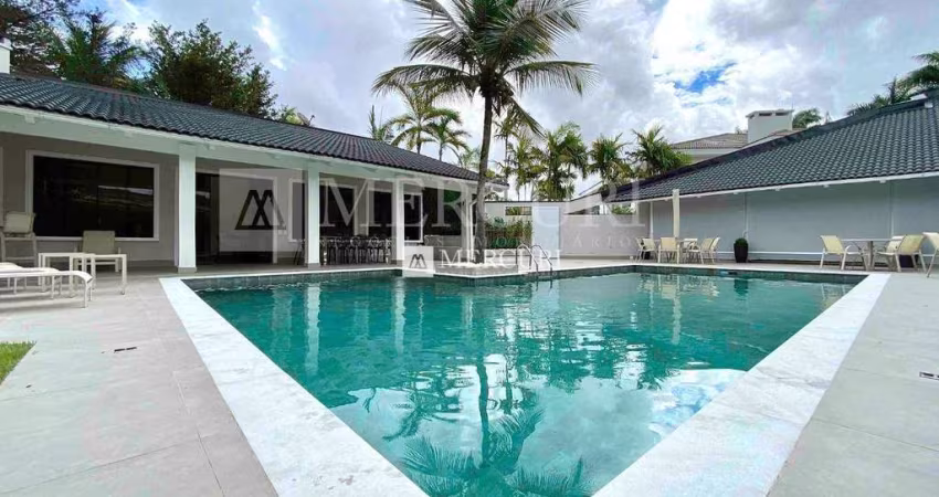 Casa Repaginada com 5 Suítes e Lazer Completo no Jardim Acapulco