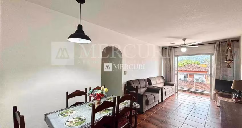Apartamento no guarujá, enseada, 2 quartos, sala com sacada - mercuri imóveis - imobiliária no guarujá