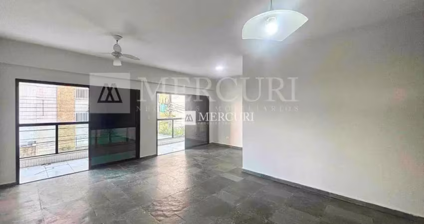 Apartamento no Guarujá, Astúrias, com 3 Quartos.