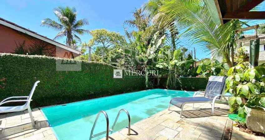Casa no Guarujá, Condomínio Fechado, Jardim Pernambuco II, 4 suítes.
