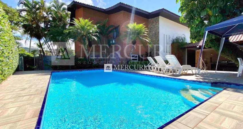 Casa no Guarujá, Enseada, com Piscina e 4 Suítes