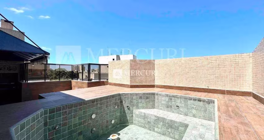Cobertura a venda no Guarujá. Praia das Pitangueiras. Barra Funda, Finamente Mobiliada e Decorada, Com Varanda gourmet e Piscina Privativa