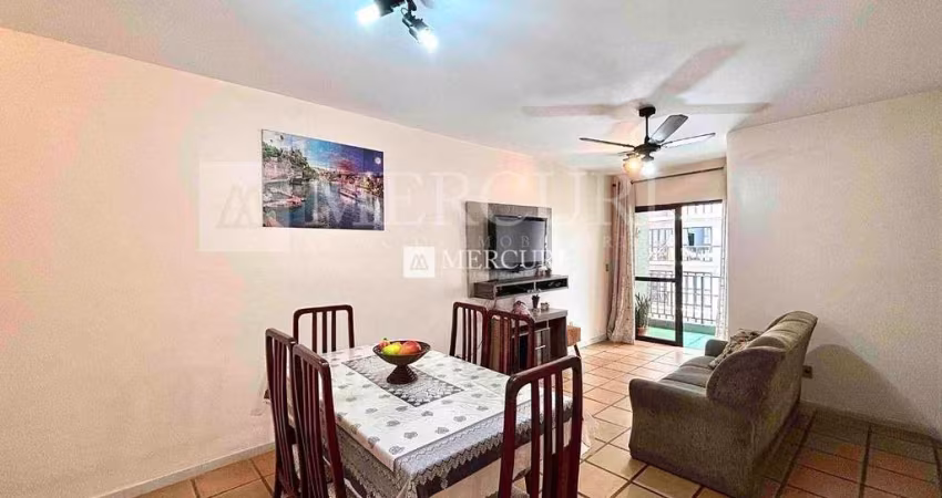 Apartamento no Guarujá, Enseada, Com Sacada