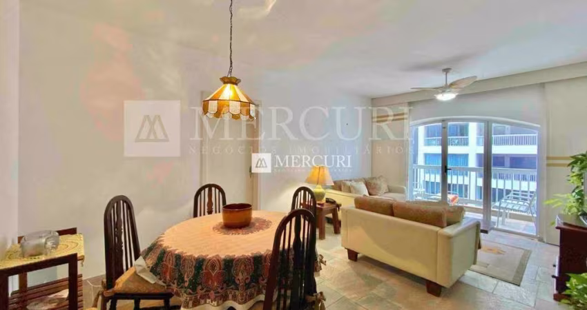 Apartamento no Guarujá, Praia das Pitangueiras, 2 quartos e sacada com vista para o mar.