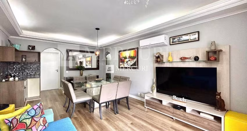 Apartamento no Guarujá, Enseada, Com Sacada, Decorado e Próximo a Praia