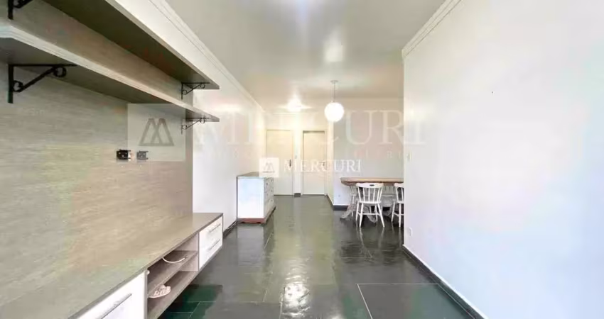 Apartamento no guarujá, enseada, próximo a praia- mercuri imóveis - imobiliária no guarujá