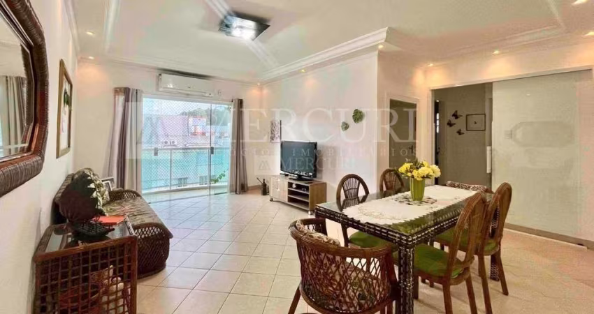 Apartamento no Guarujá, Enseada, Amplo com Sacada e 3 Quartos