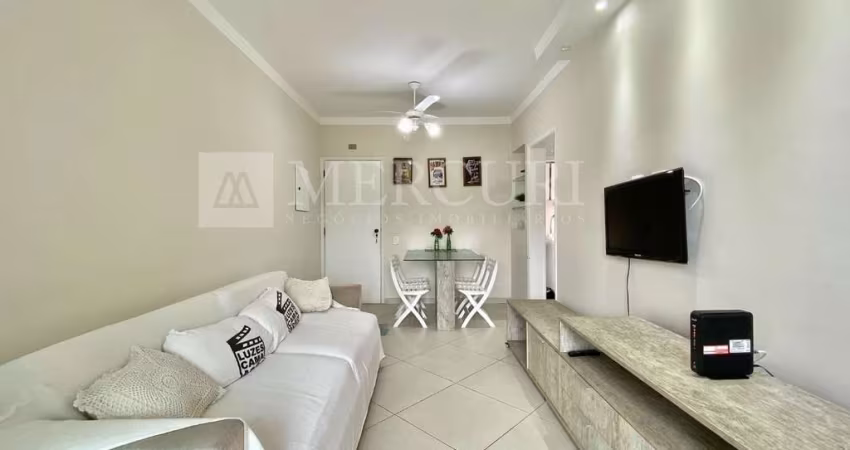 Apartamento no Guarujá, Enseada, Reformado, Mobiliado e Com Vista Parcial para o Mar