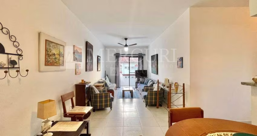 Apartamento no Guarujá, Enseada, Sacada e 2 Quartos