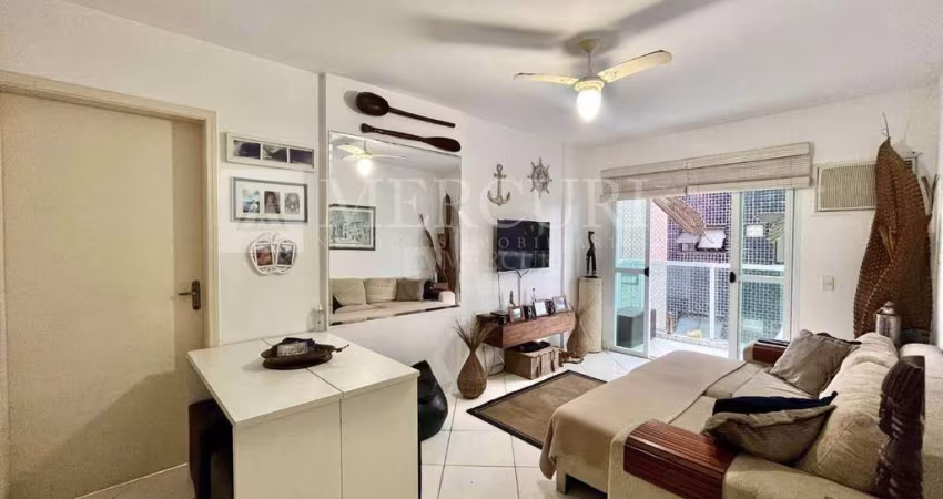 Apartamento no Guarujá, Tombo, Sacada e 2 Quartos