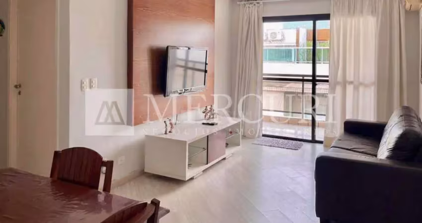 Apartamento no Guarujá, Enseada, Prédio com Lazer, Sacada, 2 Quartos