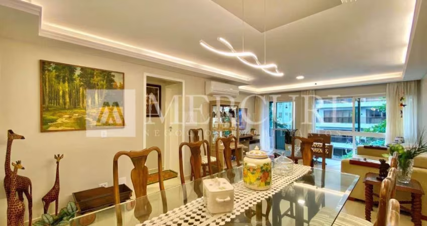 Apartamento no Guarujá, Pitangueiras, Reformado, 3 quartos sendo suítes.