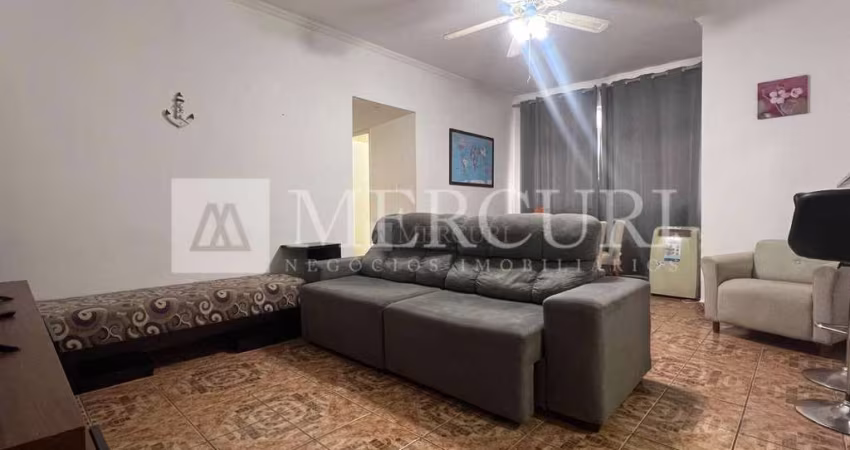 Apartamento em Guarujá, Enseada, Há 300 Metros da Praia da Enseada.