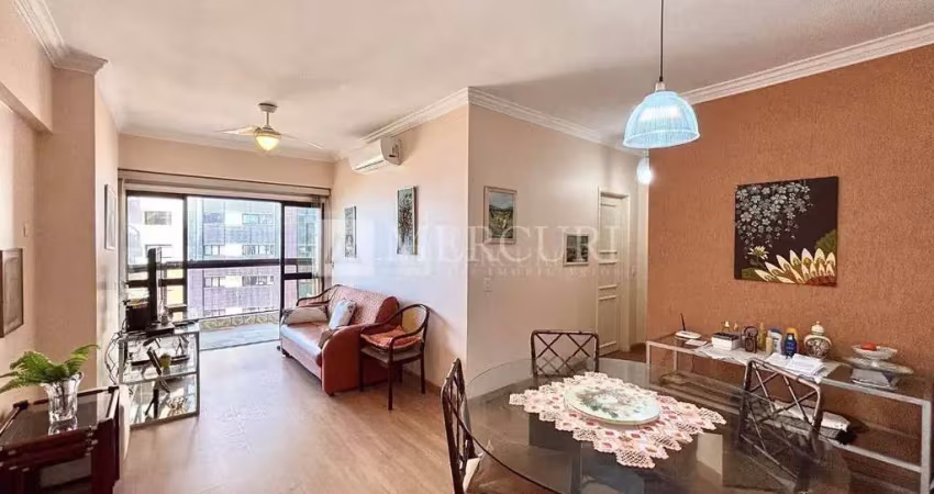 Apartamento no guarujá, enseada, 3 quartos, 50 metros da praia e lazer completo  - mercuri imóveis - imobiliária no guarujá