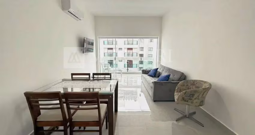Apartamento no guarujá, pitangueiras, 2 quartos, sala para 2 ambientes e sacada com vista para o mar - mercuri imóveis - imobiliária no guarujá