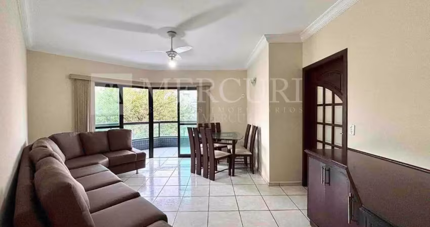 Apartamento no guarujá, enseada, piscina e lazer completo - mercuri imóveis - imobiliária no guarujá