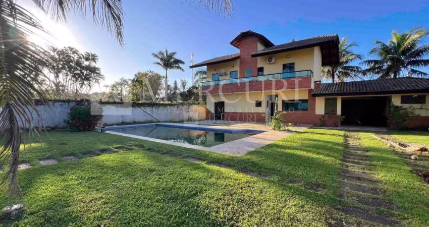 Casa no guarujá, balneário praia do pernambuco, 3 quartos, 1 suíte- mercuri imóveis - imobiliária no guarujá
