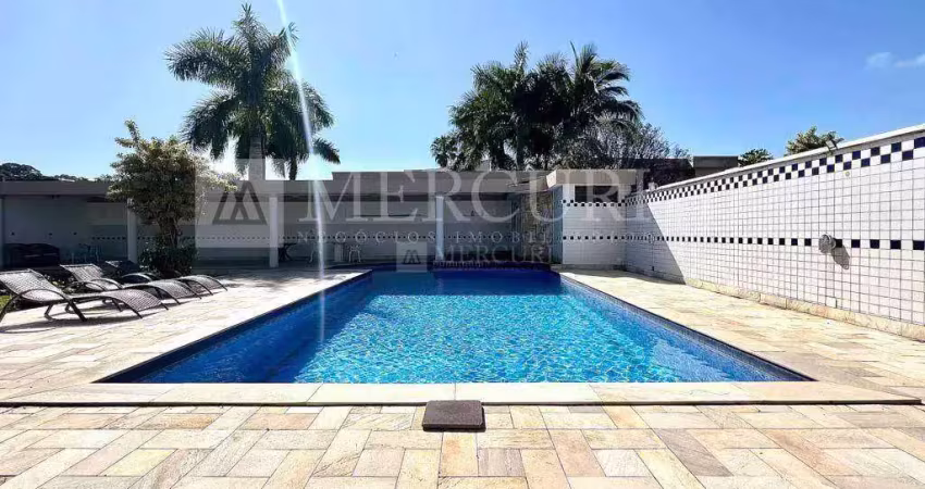 Casa no guarujá, condomínio fechado, jardim acapulco, 5 suítes, piscina e churrasqueira - mercuri imóveis - imobiliária no guarujá.