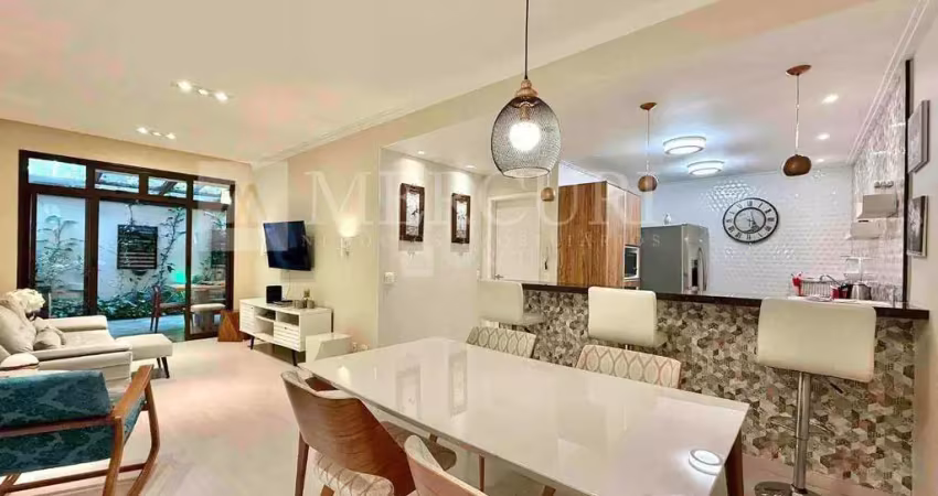 Apartamento no guarujá, enseada, 2 quartos sendo 1 suíte e quintal com sauna - mercuri imóveis - imobiliária no guarujá