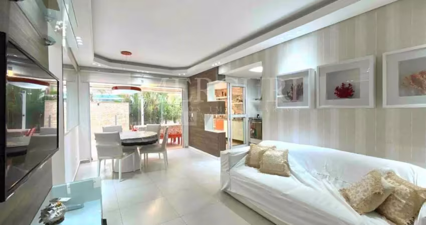Apartamento no guarujá, enseada,2 quartos, sendo 1 suíte e varanda goumert - mercuri imóveis - imobiliária no guarujá