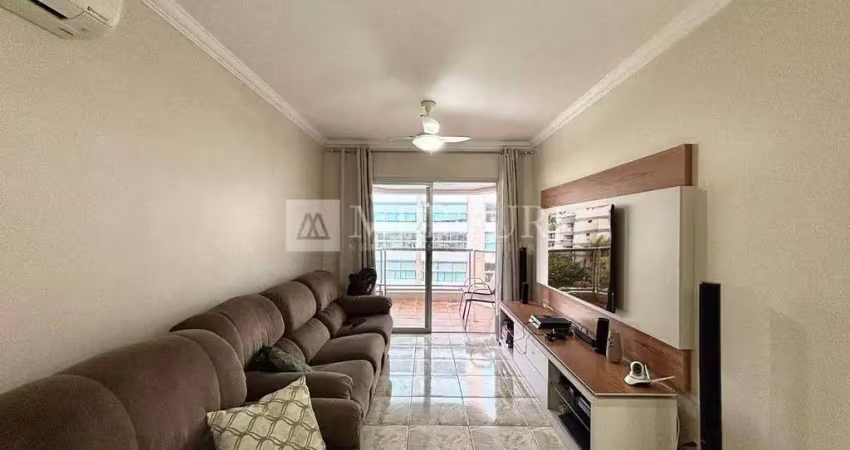 Apartamento no guarujá, enseada, 2 quartos, sendo 1 suíte e sacada - mercuri imóveis - imobiliária no guarujá