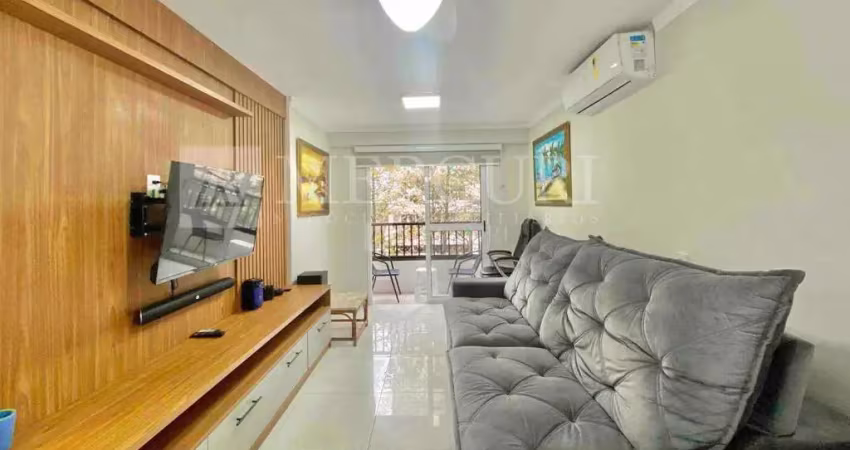 Apartamento no guarujá, pitangueiras, 2 quartos, vista parcial para o mar e 50 metros da praia - mercuri imóveis - imobiliária no guarujá
