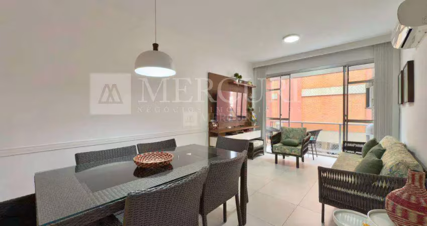 Apartamento no guarujá, enseada, reformado, 2 quartos, sendo 1 suíte e sacada - mercuri imóveis - imobiliária no guarujá.