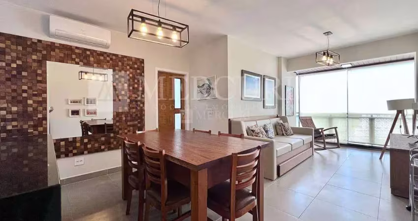 Apartamento no guarujá, enseada, 2 quartos, sacada livre e prédio com lazer - mercuri imóveis - imobiliária no guarujá