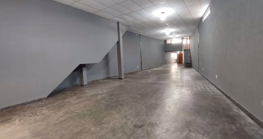 Salão para alugar, 240 m² por R$ 4.544,00/mês - Batistini - São Bernardo do Campo/SP
