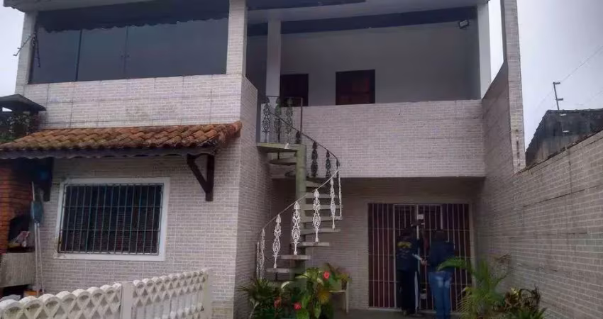 Sobrado com 3 dormitórios à venda, 144 m² por R$ 350.000,00 - Vera Cruz - Mongaguá/SP