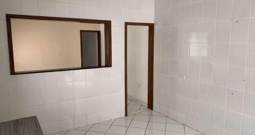 Casa com 2 dormitórios para alugar, 70 m² por R$ 1.500,00/mês - Jardim Canhema - Diadema/SP