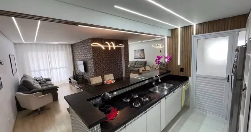 Apartamento com 3 dormitórios para alugar, 96 m² por R$ 6.500,00/mês - Jardim Astúrias - Guarujá/SP