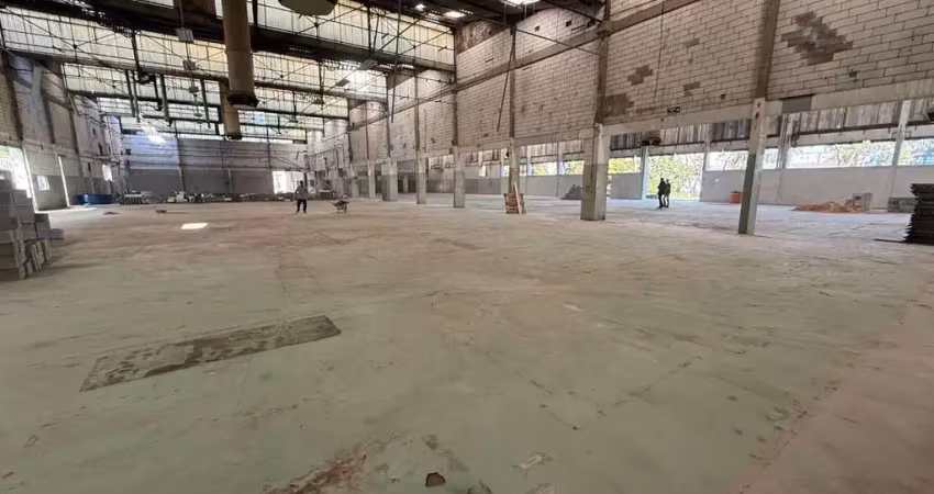 Galpão para alugar, 3600 m² por r$ 110.000,00/mês - piraporinha - diadema/sp