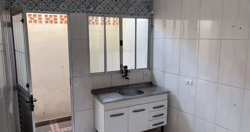 Casa com 2 dormitórios para alugar por r$ 1.100,00/mês - eldorado - diadema/sp
