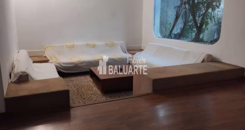 Casa com 4 Quartos e 6 banheiros à Venda, 380 m² por R$ 2.226.000