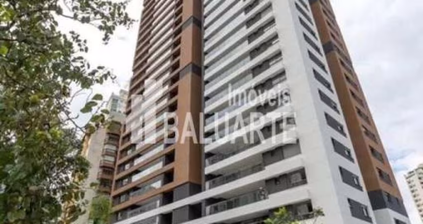 Apartamento com 3 quartos, 143 m², à venda por R$ 2.600.000