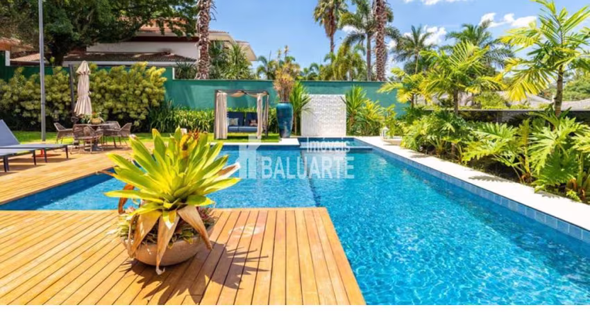Casa de Condomínio com 5 Quartos e 5 banheiros à Venda, 650 m²