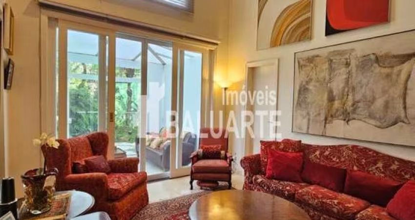 Casa com 2 Quartos e 4 banheiros à Venda, 365 m²
