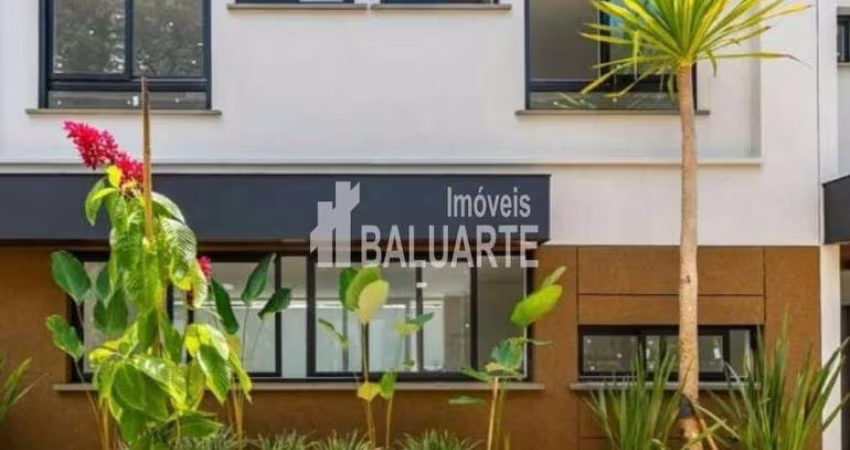 Vende-se linda casa em condomínio novo e aconchegante.